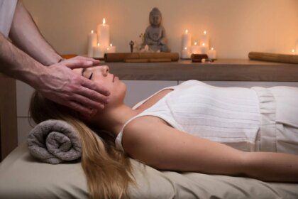 Libérez le stress : découvrez les bienfaits de la thérapie Reiki